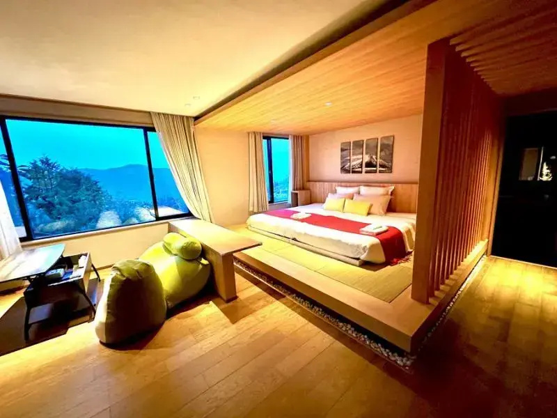 Japanese-Western Style Double room (twin beds)