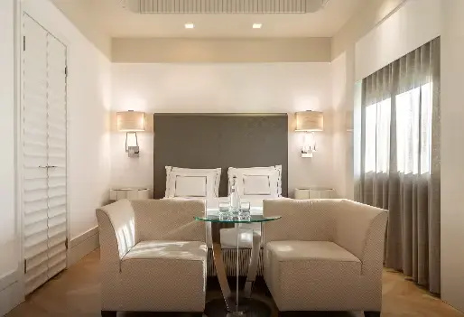 Classic Double room (full double bed)