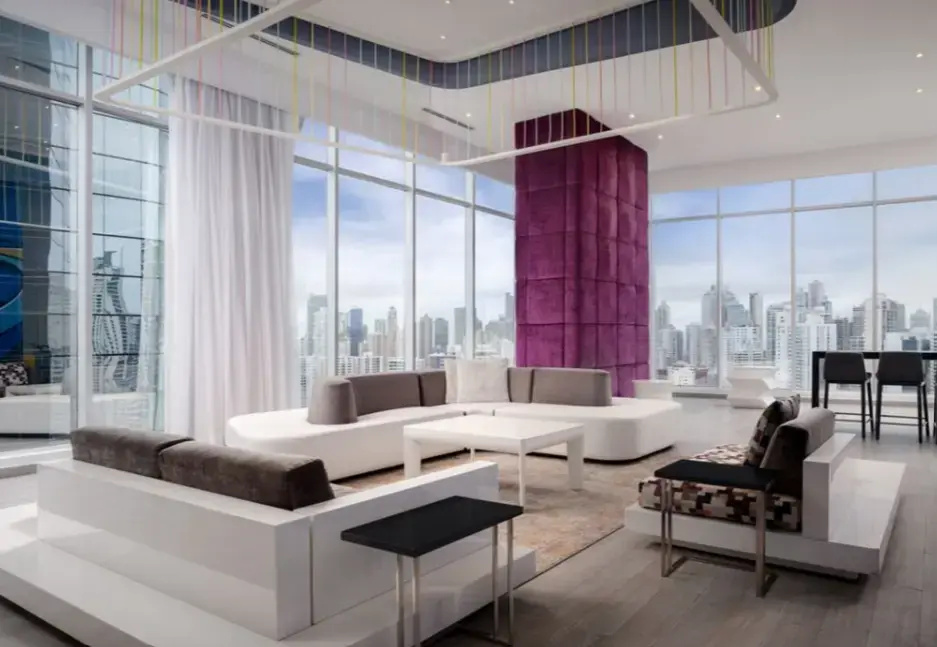 Penthouse I Double Suite with city view (full double bed)