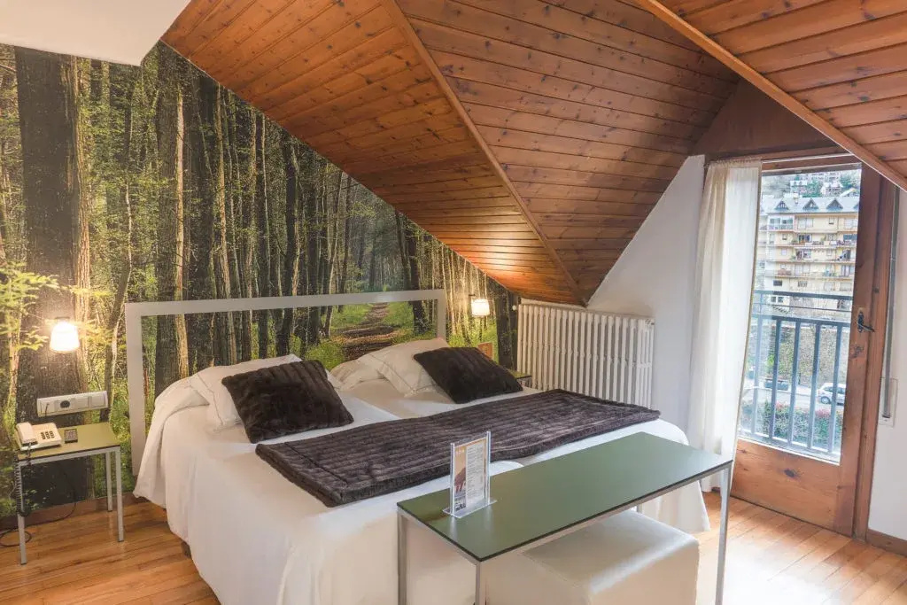 Double Attic room (twin beds)