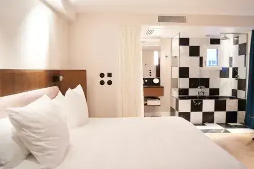 Terrace Double room (full double bed)
