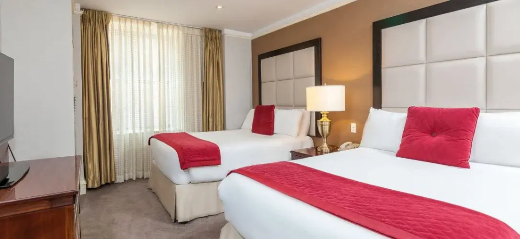 Double Suite (twin beds)