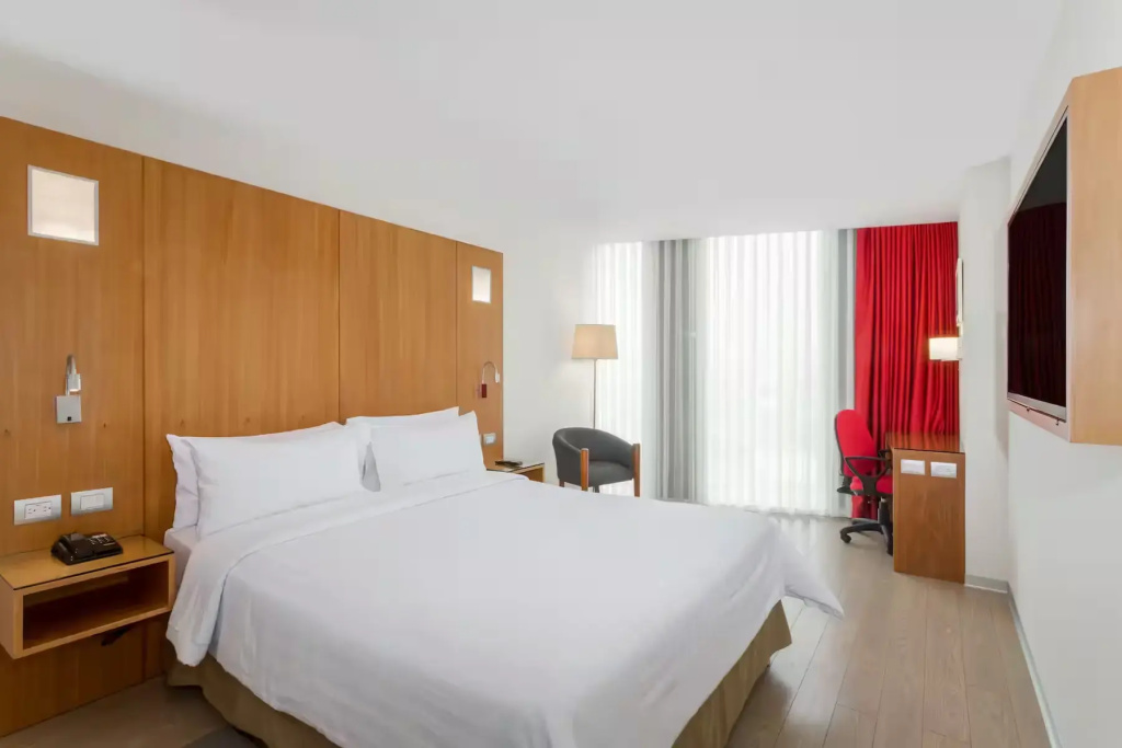 Double room (full double bed)