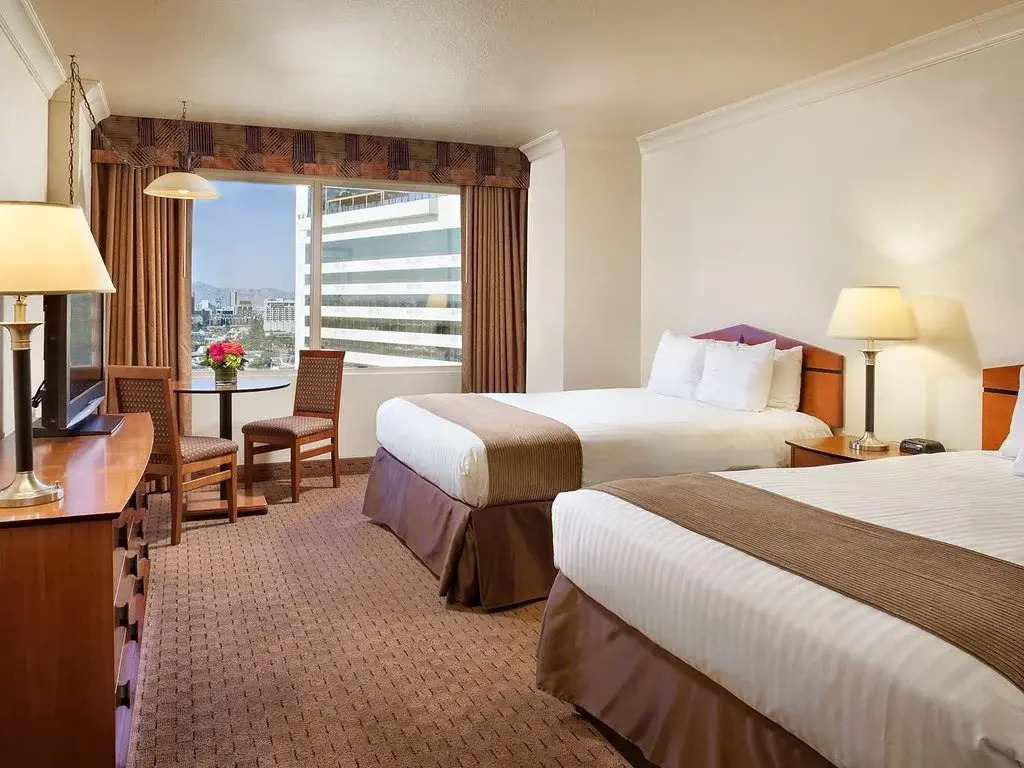 Двухместный номер Select 2 отдельные кровати в The STRAT Hotel, Casino & Tower