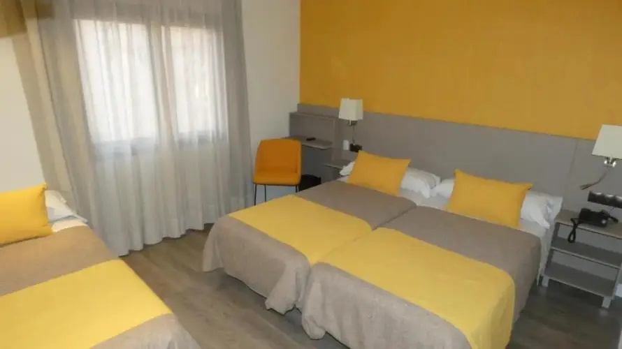 Double room (twin beds)