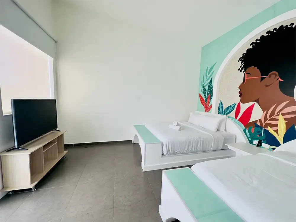 Mint Quadruple room