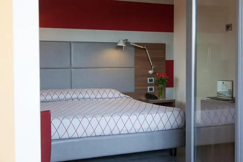 Superior Double room (full double bed)
