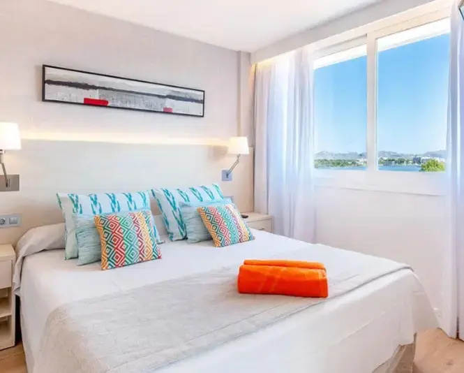 Double Apartment with lake view (full double bed)