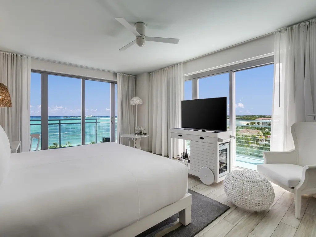 3 Bedrooms Sls Residence