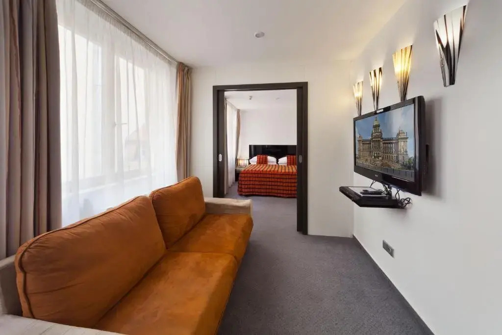 Двухместные семейные апартаменты двуспальная кровать в Hotel Prague Inn