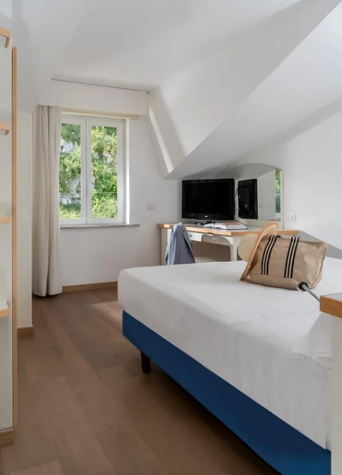 Economy Double room (full double bed)