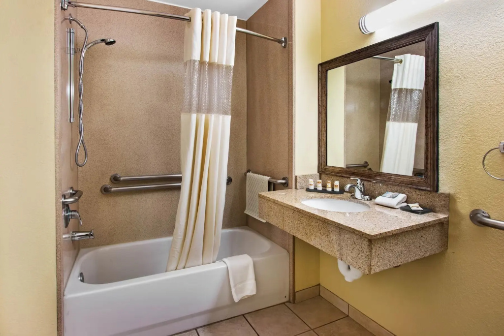 La Quinta Inn & Suites by Wyndham Albuquerque Midtown - Chambres