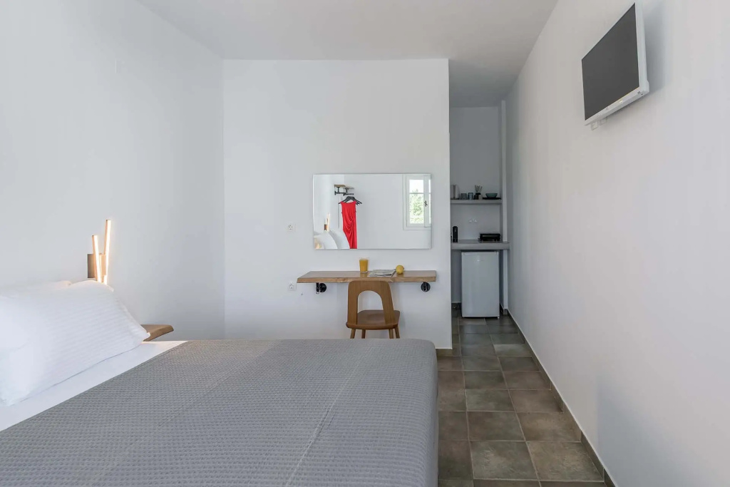 Economy Double room (full double bed)