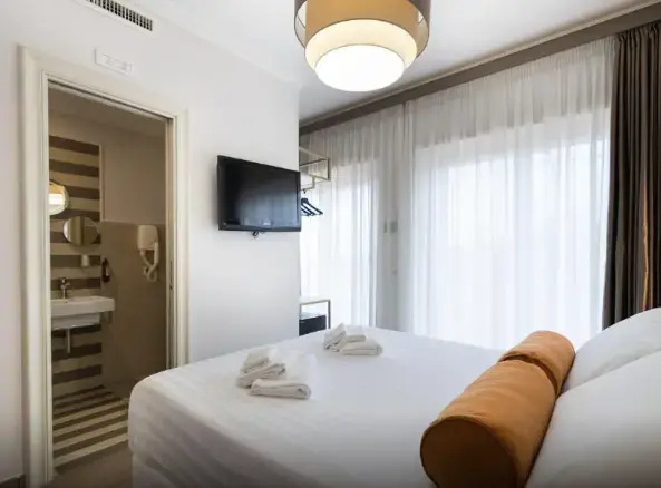 Double room (twin beds)