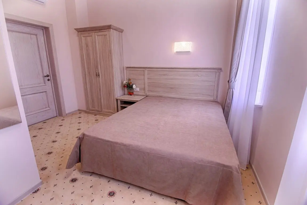 Grand Elets Hotel Room Type - Economy Building 2 Double room full double bed