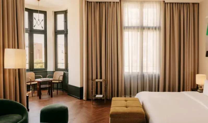 Tower Double Suite (full double bed)