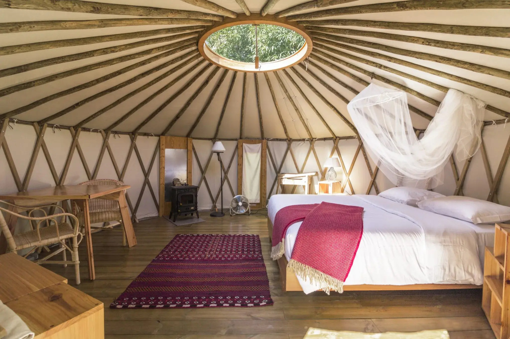 Yurt