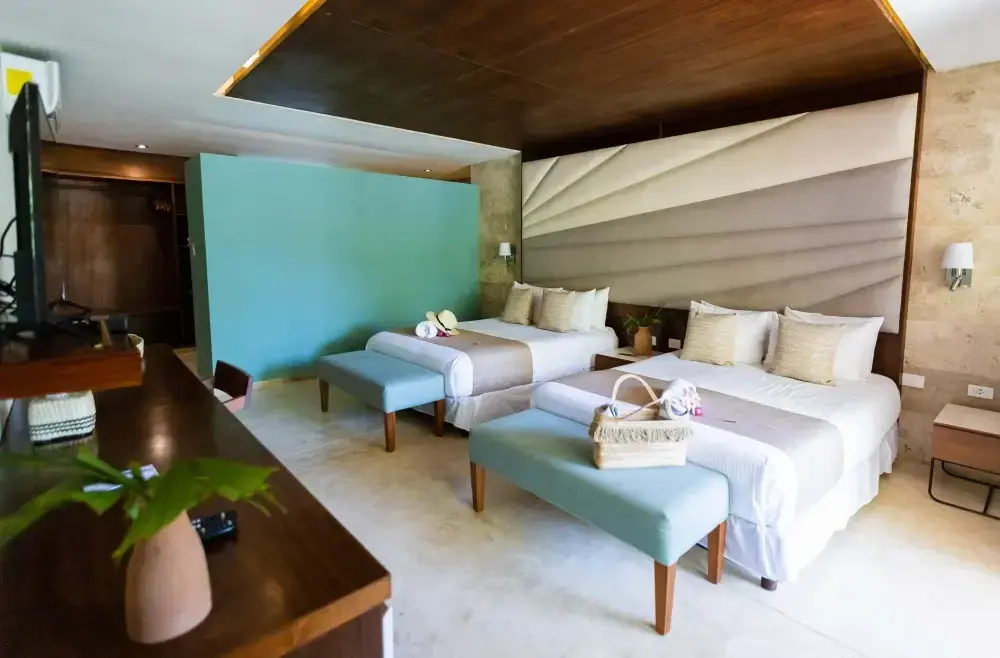 Quadruple Junior Suite Pool View