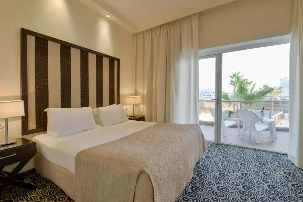 Superior Double room (full double bed)