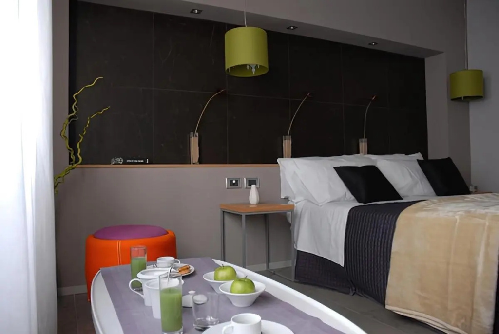 Marcel Breuer Double room (full double bed)