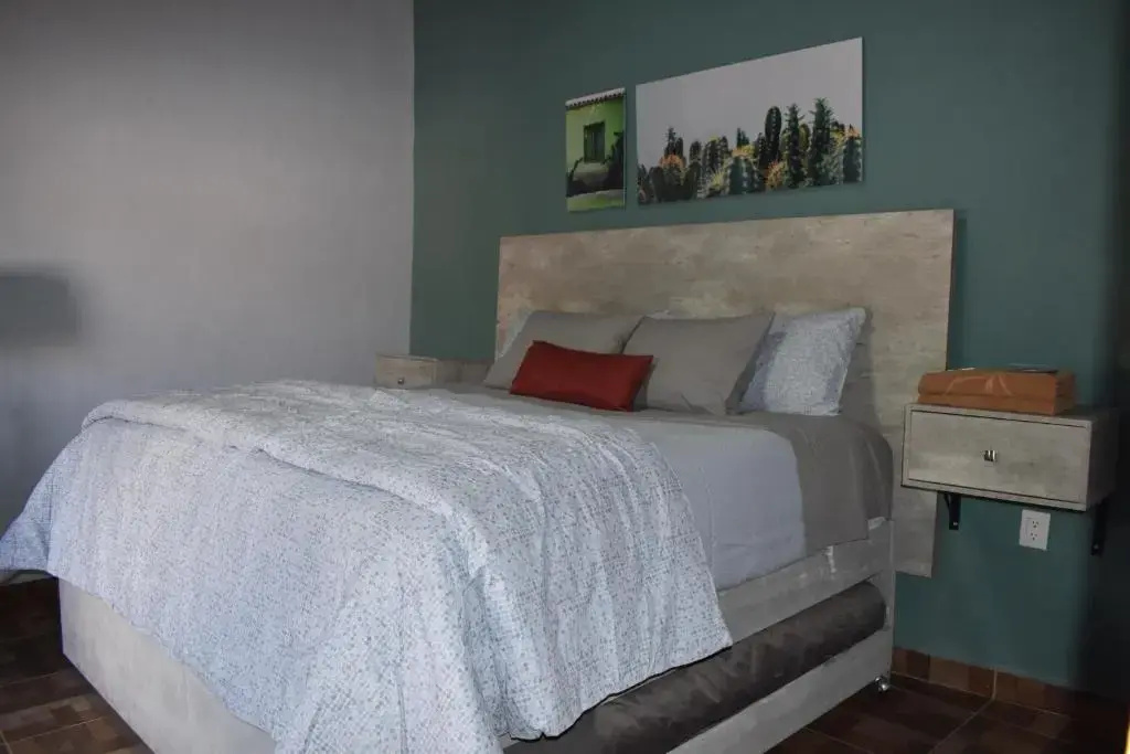 Superior Double room (full double bed)