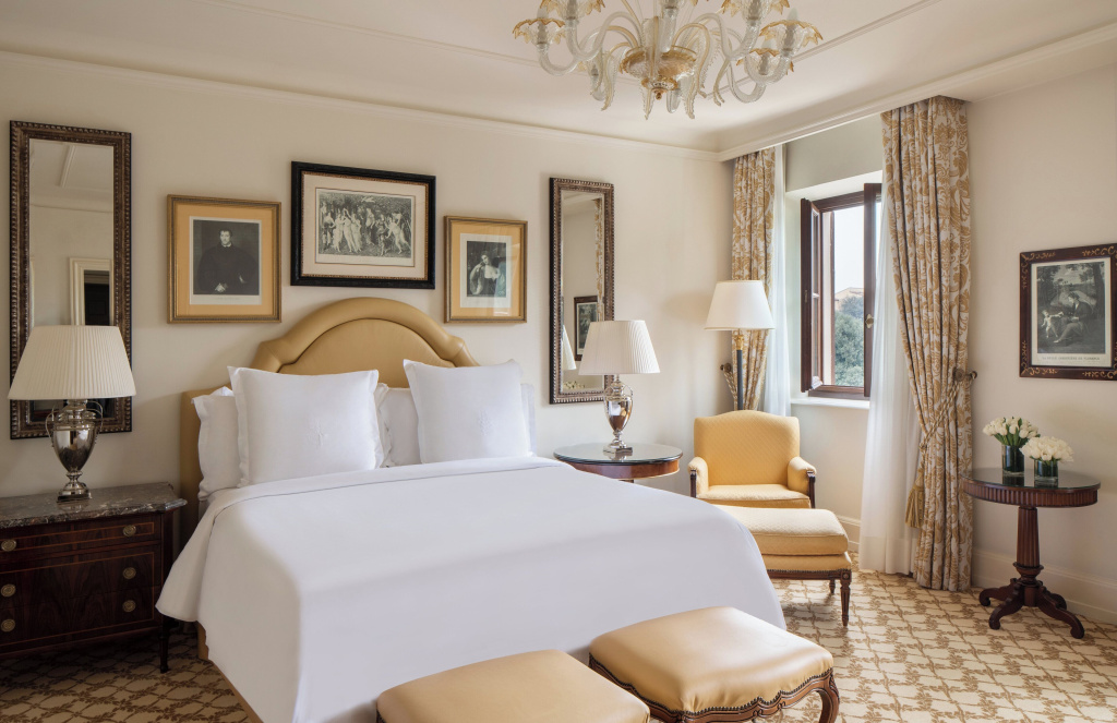 (1)Four Seasons Double Junior Suite (full double bed) (king size bed) at Four Seasons Hotel Firenze in Florence