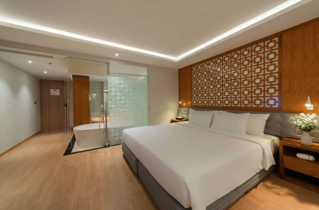 Premium Double Suite with balcony and with view (twin beds)