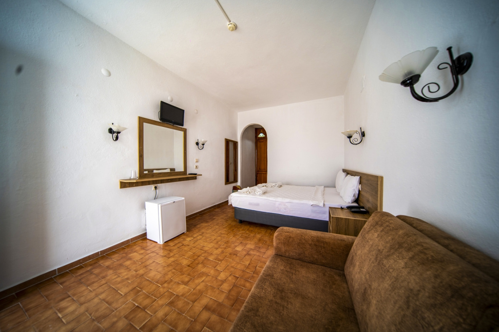 Economy Double room (twin beds)