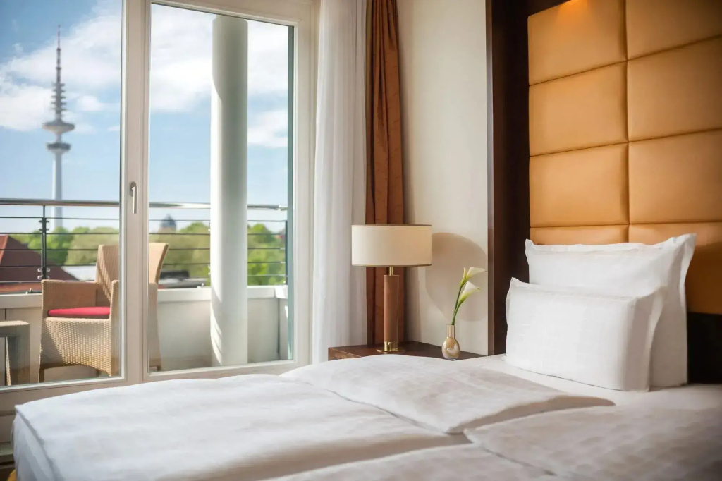 Double Penthouse Suite (full double bed)