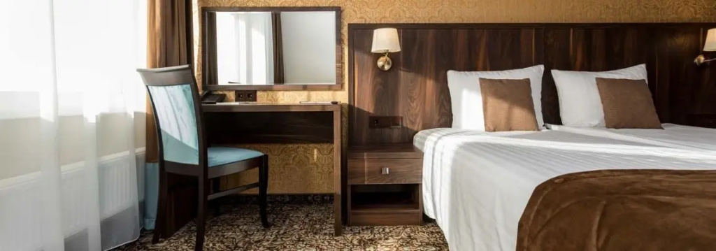 Double Suite (full double bed)
