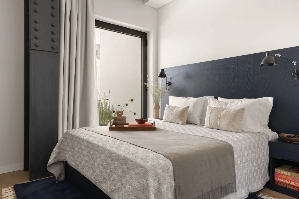 Classic Double Suite (full double bed) (bed type is subject to availability)