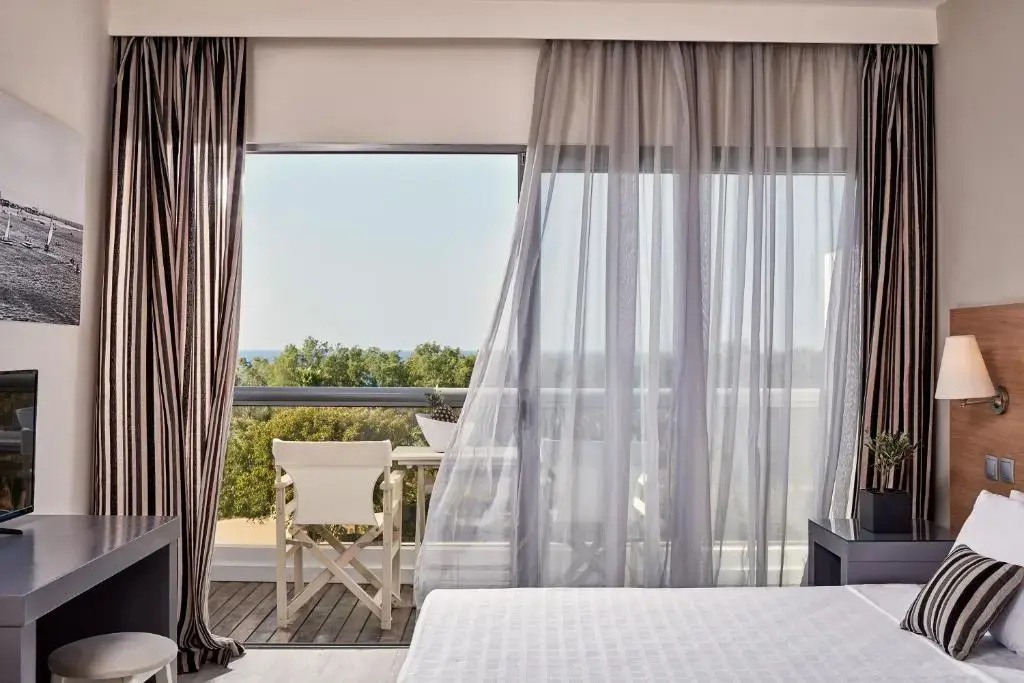Double room with pool - sea view (twin beds)
