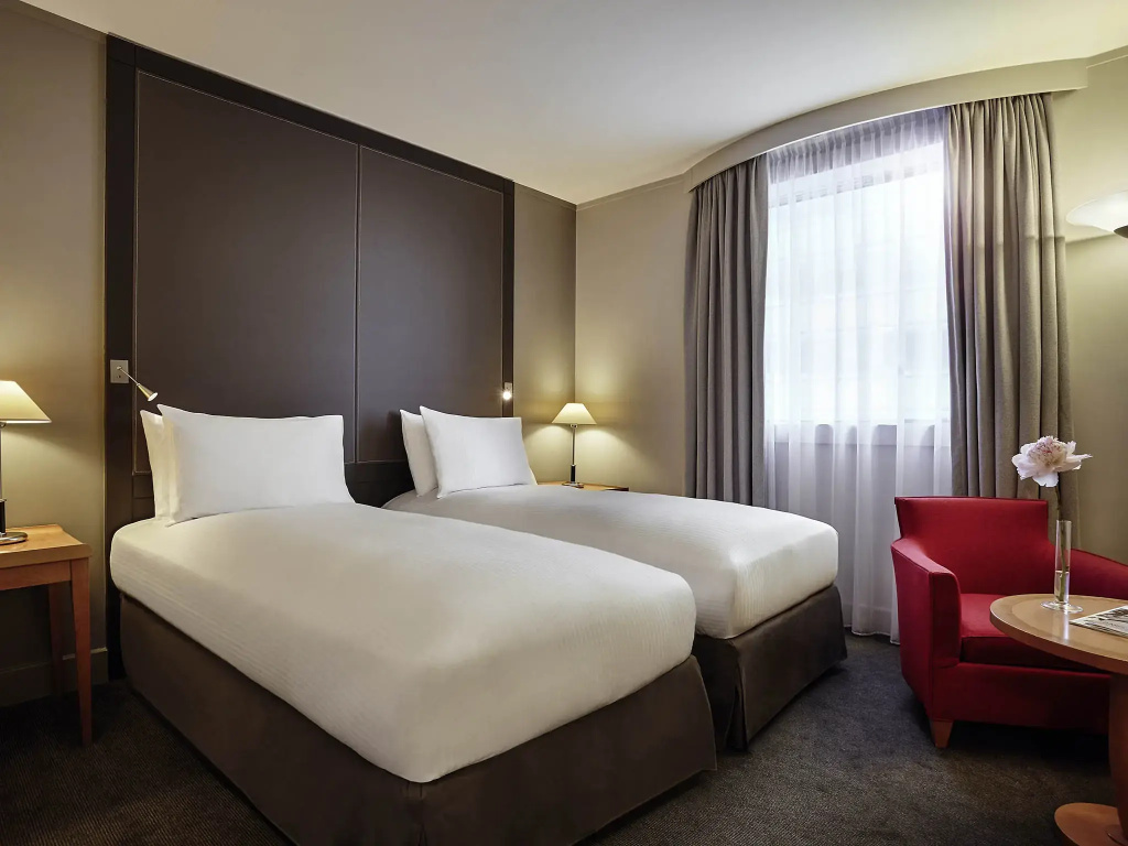 Family Quadruple room with view