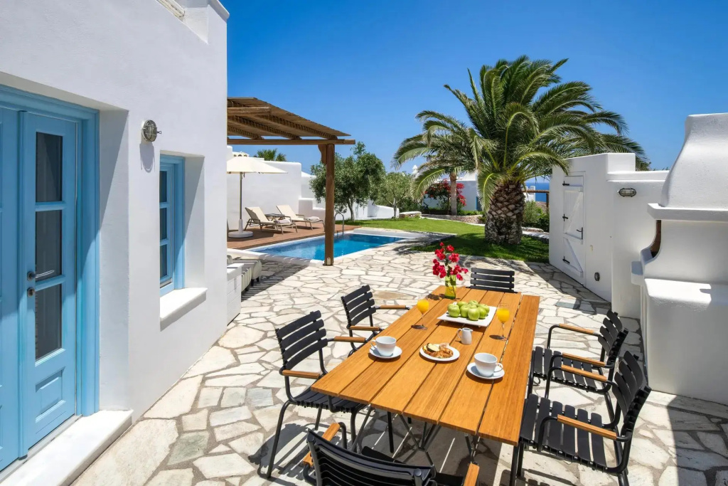 Executive Private Pool Suite with sea view
