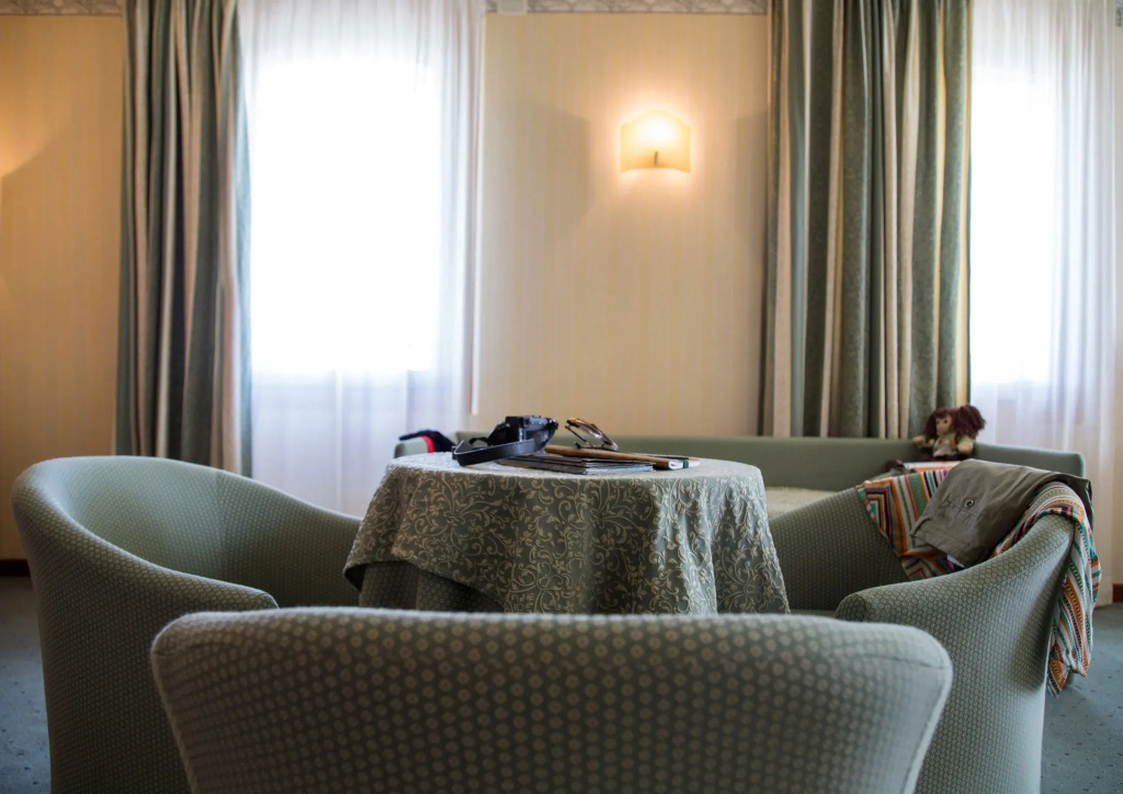PHI Hotel Astoria - Chambres