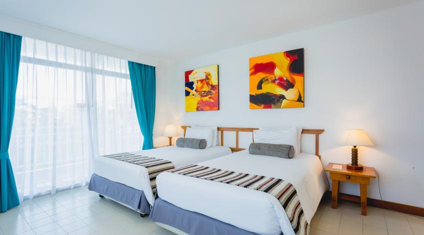 Residence с 2 комнатами с видом на сад в Waterfront Suites Phuket by Centara