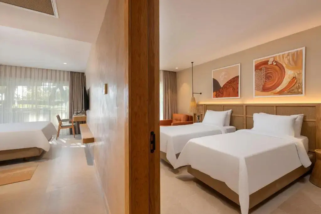 Deluxe Family Suite with garden view
