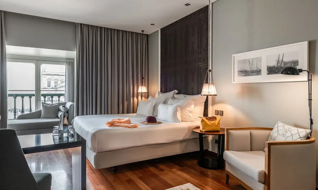 Premium Double room (full double bed)