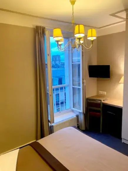 Triple room