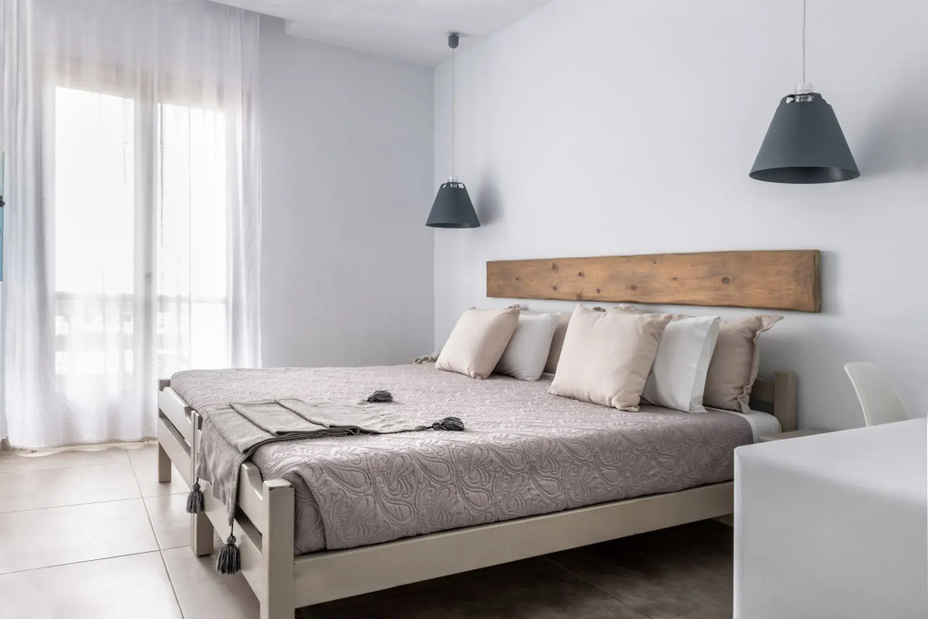 Superior Double room (full double bed)