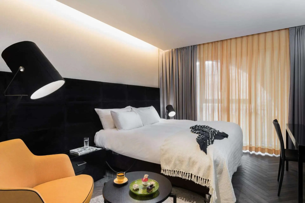 Suite