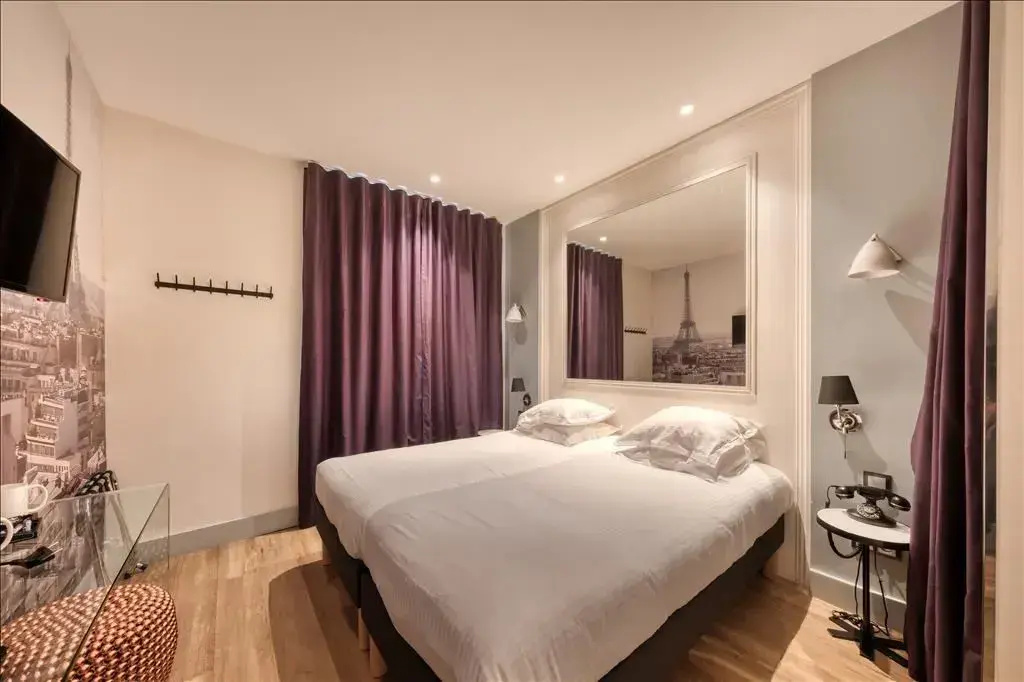 Double room (twin beds)