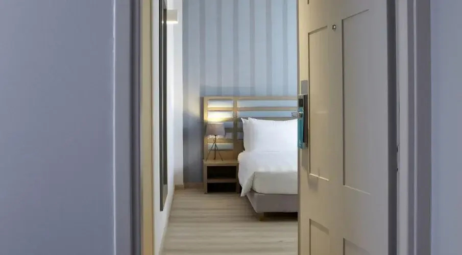 Comfort (no Window) room (no window)