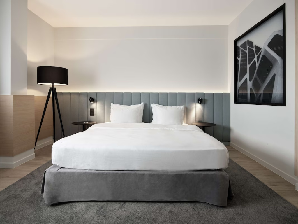 Standard Double room (full double bed)