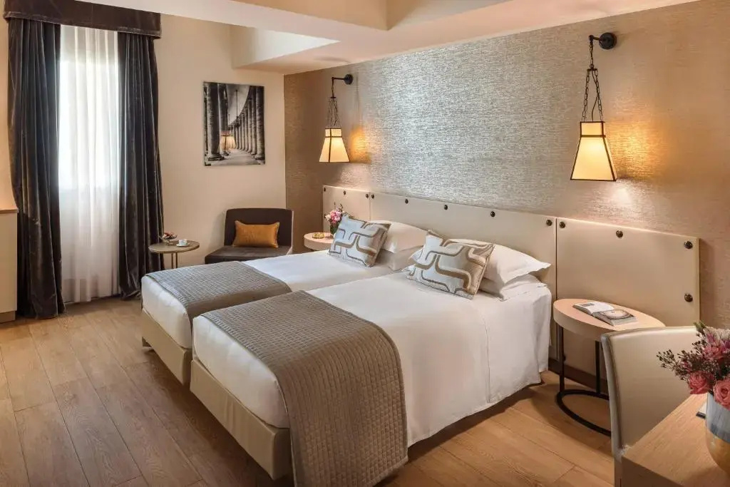 Executive Double room (twin beds)