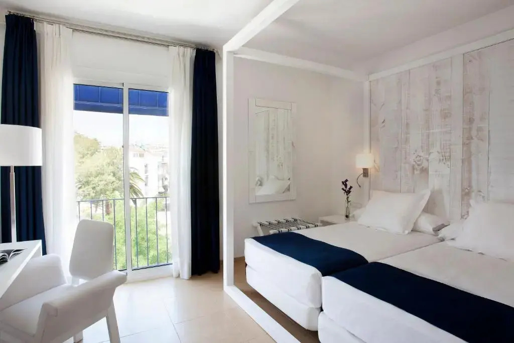 Standard Double room with garden view (twin beds)