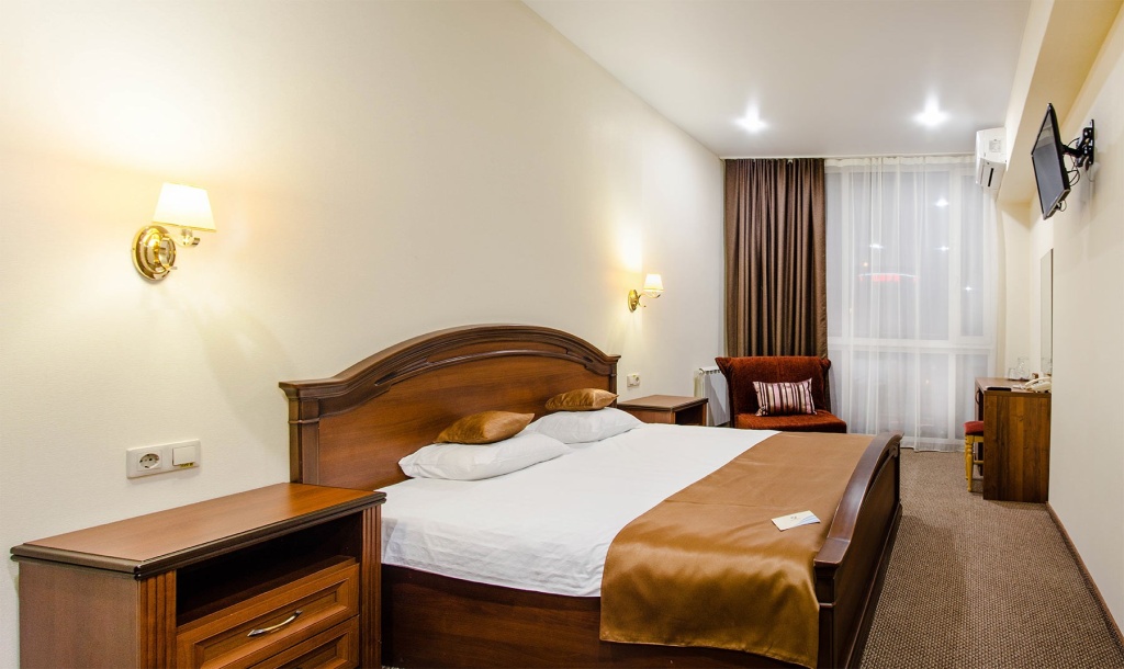 Standard Classic Double room (full double bed)