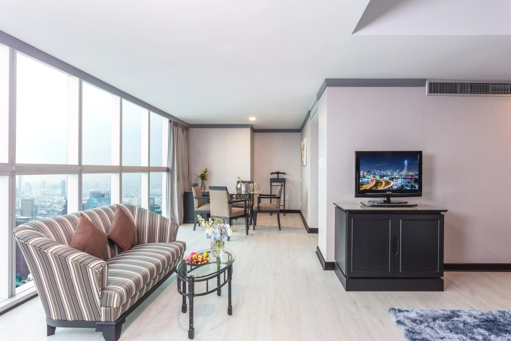 Baiyoke Sky Hotel Bangkok - Tap to explore photos