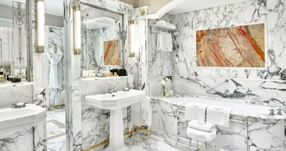 Le Meurice - Dorchester Collection 103