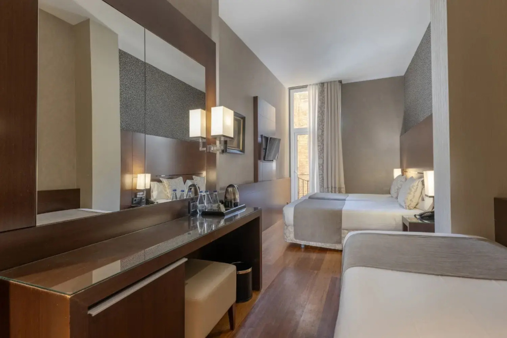 Hotel Barcelona Colonial - Chambres